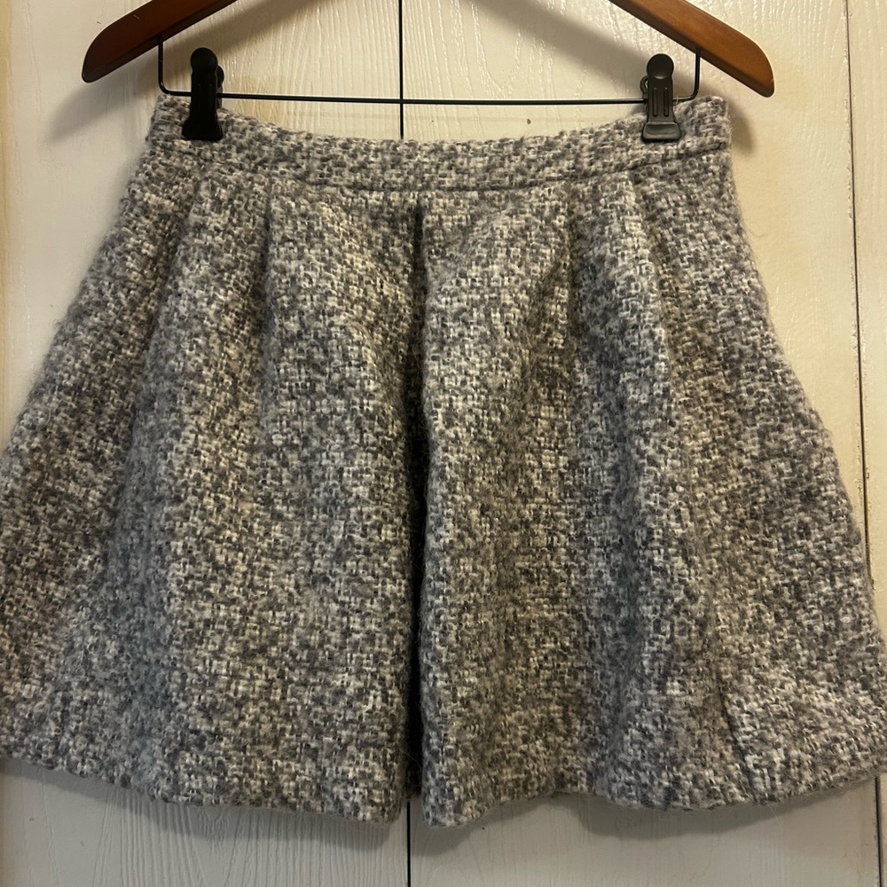 Club Monaco Gray Tweed Lined Wool Pleated Mini Skirt size 2